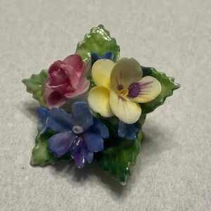 CROWN STAFFORDSHIRE ENGLAND Porcelain Floral Brooch